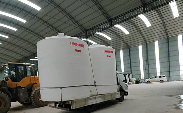 特加厚拉萨塑料大桶装车运输交付实录